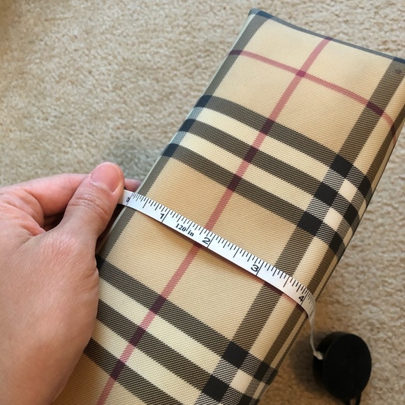 Authentic Burberry Nova Check Satchel Classic - Picture 7 of 8
